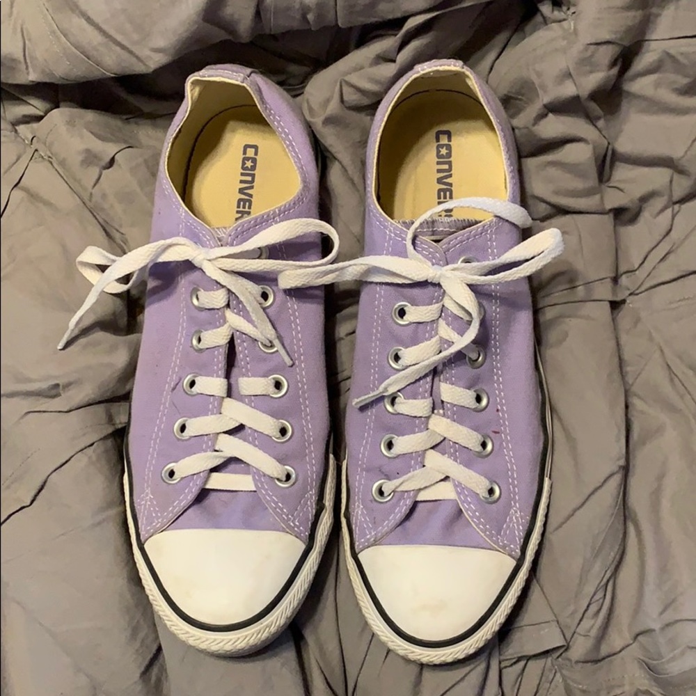 Women’s size 10 light purple Converse